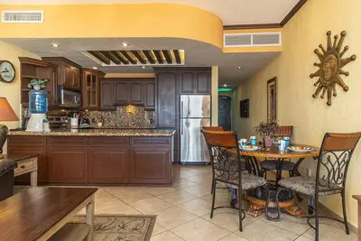 Image de Sonoran Sky 706 1 Br Luxueux Ocean View Condo