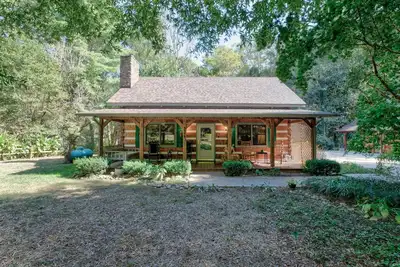 Image de ★ Retraite Falling Leaf ★ 2 Acres ★ 3br ★ Hot-Tub ★