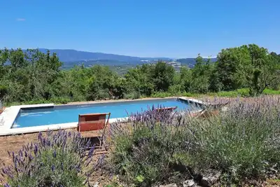 Image de Maison Lubéron avec vue au calme en pleine nature