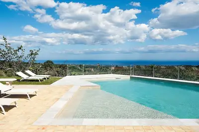 Image de My Rental Homes - Villa Magical Tower with pool with panoramic views and Spa Area