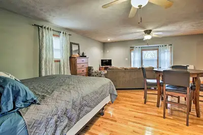 Image de Nouveau! Stockton Lake Escape w / Kitchen, ½ Mi au lac!