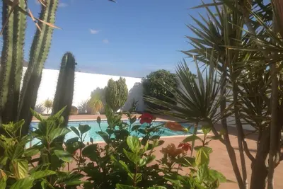 Image de Casa Scorchio: Piscine privée chauffée Air conditionné gratuit et terrasse sur le toit Wi-Fi 15 min plage