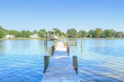 Image de Emily's Lane - Front de mer pittoresque près de St. Michaels - Piscine, grill, salle de jeux!