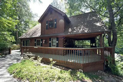 Image de Vue sur le lac, 2 chambres, 2 bains, mezzanine, Wi-Fi, 3 téléviseurs, table de hockey sur air et baby-foot