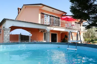 Image de Agréable appartement pour 6 personnes avec piscine, climatisation, Wifi, Tv et patio