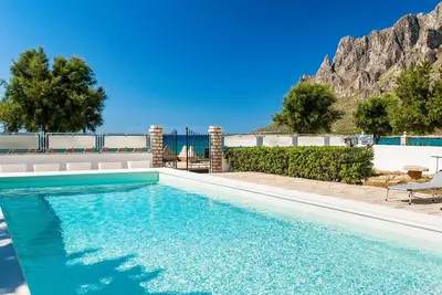 Image de Villa with private pool, sea front location, in Cornino not far from Trapani