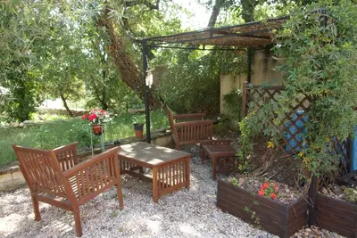 Image de Gite 4 personnes terrasse piscine grand jardin