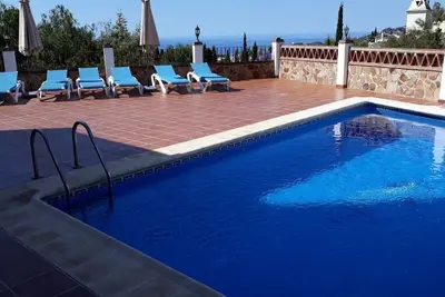 Image de Nerja: maison / villa - Nerja