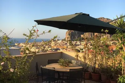 Apartment of 2 bedrooms, 2 bathrooms, living room, kitchen terrace Cir 19082027c218115
