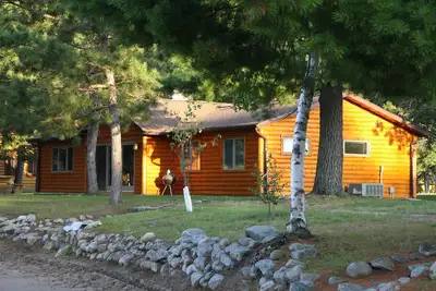 Image de PInes - 4 Br - Bord de lac sur le lac Big Sand