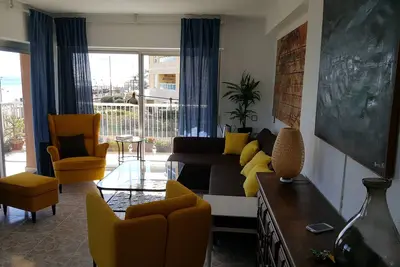 Image de Plage 1ère ligne. Ensoleillé face à la mer.