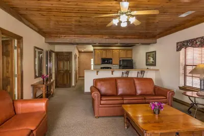 Image de Rustique 1 Bdrm. Villa au coeur du Strip, à quelques minutes de Fun et Music.