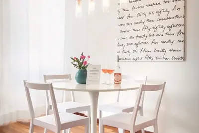 Image de La Chiaretto Suite has space for 3 adults + baby bed, roof terrace with spectacular lake view!