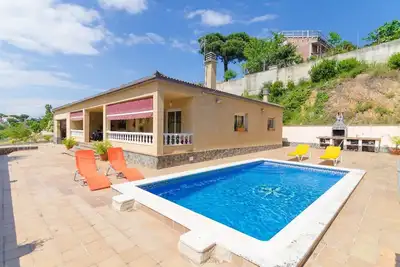 Image de Club Villamar - Jolie et grande villa avec piscine privée, terrasse ombragée, barbecue. Villa sit. . .