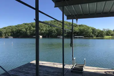 Image de Secluded Beaver Lake Waterfront with Private swim dock ~ Lakehouse sleeps 14