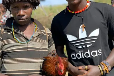 Image de Il y a des magasins, des cafés, un musée, le village d'Ari et des banques à 5-10 minutes à pied.