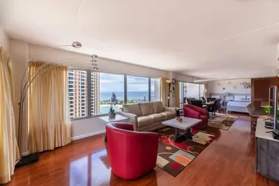 Image de Direct Ocean View Luxury 2 bed / 2 baths Apartment in the Mouth of Waikiki