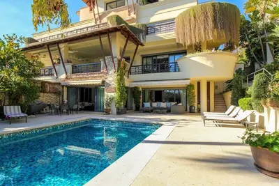 Image de Beachfront Luxury Apt With Bungalow, Private Pool!