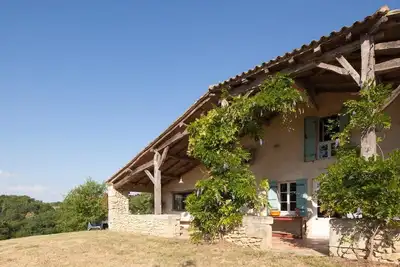Image de Maison de charme et de caractère situé dans un environnement naturel privilégié