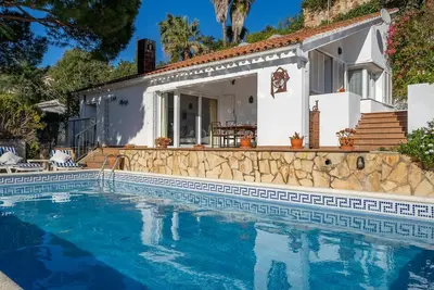 Image de Villa Alpago | Vue Mer Incroyable Piscine Privée Climatisé Idéal pour Familles