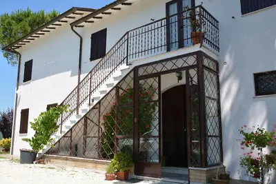 Image de Casale Fusco Country House situé sur 18 hectares, à 10 km au nord-ouest de Spoleto