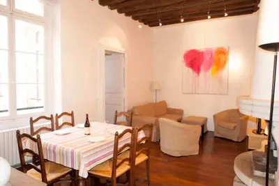 Image de Magnifique appartement 2 pièces proche de la place des Vosges