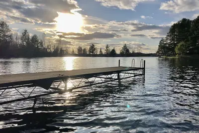Image de Cottage tranquille sur un lac