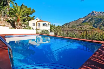 Image de Belle maison de vacances privée avec Wifi, climatisation, piscine privée, Tv, terrasse, parking