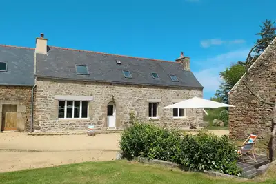 Image de Merveilleuse maison de vacances privée avec Wifi, Tv, terrasse, animaux admis et parking
