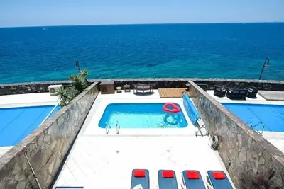 Image de Outstanding Puerto Calero Villa | 3 Bedrooms | Villa Cortijo Viejo Vista Mar | Wonderful Front Line Sea Views