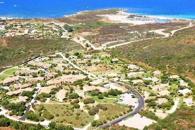 Image de Maison de vacances avec une belle vue à moins de 800 mètres de la plage