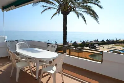 Apartamento Laguna Beach de 4 Dormitorios con vistas al mar
