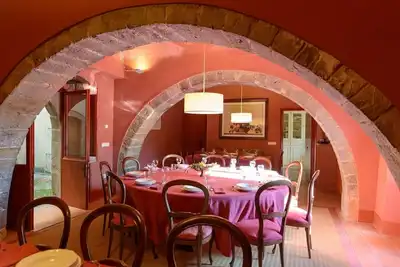Image de Château médiéval de style gothique près de Gérone