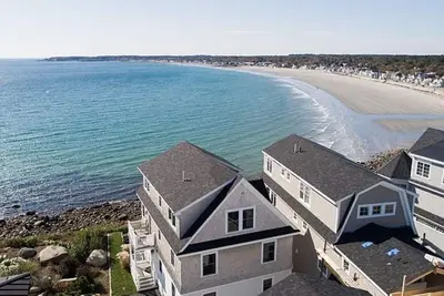 Image de Vue épique sur l'océan, à quelques pas de la plage, des vacances inoubliables!