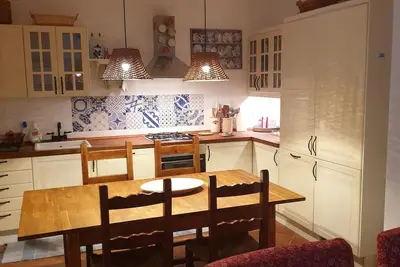 Image de Self-contained house, nestled in a pine forest, just a few meters from a beautiful bay.