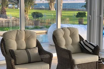 Image de Nouvelle maison en bord de mer de luxe avec piscine dans la réserve nationale de Paracas (avec femme de ménage)