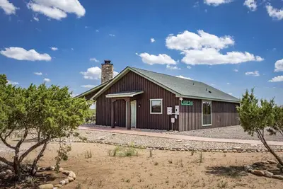Image de Doves Rest Cabins - Laredo, sur la rive nord