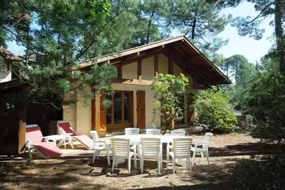 Image de Seignosse \"Villa Le Pley\" Agréable villa landaise pour 9 personnes.