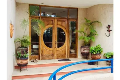 Image de Casa Linda con vista al mar y a las montañas en casa elegante