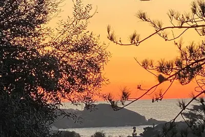 Image de Villa avec jardin en Corse à 5mn à pied de la mer et du sentier des randonnées