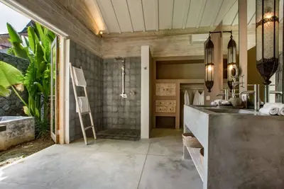 Image de 5 Star Villa for Rent in Bali, Bali Villa 2008