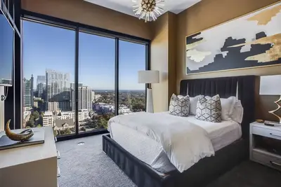 Image de Golden Eye by Atlanta Luxury Rentals