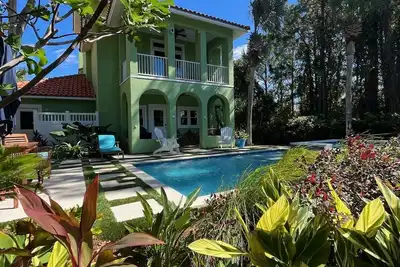 Image de 4 Br Luxury Luxury In Destiny East - À quelques pas de la plage - Avec voiturette de golf