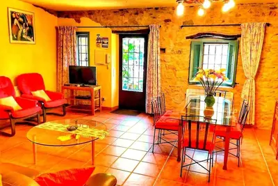 Image de La Rajoleria, maison rurale avec piscine privée sur la Costa Brava