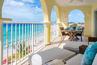Image de Apt en bord de mer avec deux piscines et salle de gym - Sapphire 401