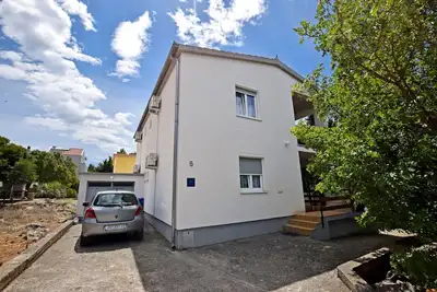 Image de Logement spacieux pour 9-11 personnes dans un endroit calme