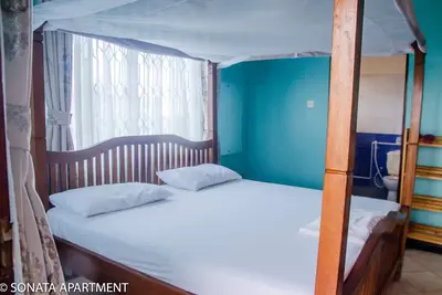 Image de Sonata Penthouse Apartment est une unité de trois chambres à 2 km de la plage
