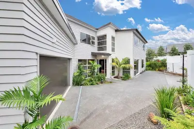 Image de Retraite élégante et stylée à Leafy Epsom