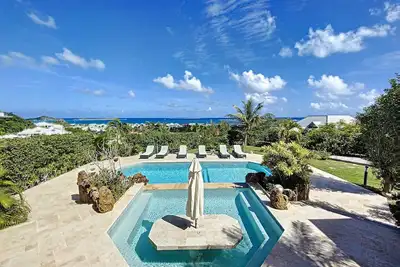 Image de Villa Allamanda, vue sublime, jacuzzi chauffé