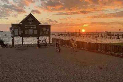 Image de 1950’s Fishing Beach Bungalow with incredible sunsets!